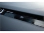 Land Rover Range Rover Velar 2.0 P400e R-Dynamic SE | ACC | Pano | Meridian | Lane & Side Assist | Stuurverwarming | Dealer OH | Ruitverwarming | Apple Carplay | 20"| SV | N.P €101.969,- | 14-Weg Stoelen | Memory | Black Pack | Ambiance | LED |