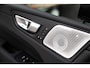 Volvo XC60 2.0 T8 AWD U Black Edition | Facelift | B&W | Massage | Trekhaak