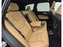 Volvo XC60 2.0 Phev T8 P AWD Ultra Dark Luchtvering - Bowers Wilkins Sound - massage stoelen - Stoel ventilatie - 22” Wielen - Panoramadak - Lighting – Head up - 360 Cam - Alarm - Climate - Privacy Glass – RC20 Interieur –  Full led koplampen – Donkere hemel  - Geluidsisolerend glas - Climate