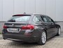 BMW 5-Serie Touring 520i High Executive |Org NL | Comfortstoelen | NAP | 18" | Leer | APK&OH Nieuw