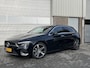 Mercedes-Benz A-klasse 180 Star Edition Luxury | Panoramadak | Apple CarPlay | Android Auto | Donkergetint Glas Achter | Sfeerverlichting | Stoelverwarming | Achteruitrijcamera | Parkeersensoren | Elektrisch Inklapbare Buitenspiegels