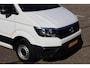 Volkswagen Crafter 35 2.0 TDI L5H3 2018 | Parkeersensoren | Carplay | Boekjes | 2 Sleutels | Elektrische Ramen | Tussenschot Volledig | Bluetooth