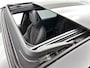 Peugeot 308 SW GT 130pk Automaat | Navigatie | Schuif-/kanteldak | 360° Camera | Matrix LED koplampen | Adaptieve Cruise Control | Handsfree Achterklep | Keyless | Leder/Alcantara sportstoelen | Climate Control | Parkeersensoren v+a | Draadloze Apple CarPlay / Android Auto + telefoonlader | Volledig digitaal instrumentenpaneel | Donker getint glas | 18" lichtmetalen velgen |