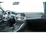 BMW 3-Serie Touring 330e Luxury Line - Panoramadak - Active Cruise Control - BMW Laserlight - Head up - Comfort Access - Sportstoelen - Elektrisch verwarmbare/verstelbare stoelen -