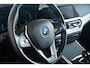 BMW 3-Serie Touring 330e Luxury Line - Panoramadak - Active Cruise Control - BMW Laserlight - Head up - Comfort Access - Sportstoelen - Elektrisch verwarmbare/verstelbare stoelen -