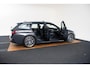 BMW 3-Serie Touring 330e Luxury Line - Panoramadak - Active Cruise Control - BMW Laserlight - Head up - Comfort Access - Sportstoelen - Elektrisch verwarmbare/verstelbare stoelen -