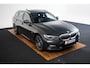 BMW 3-Serie Touring 330e Luxury Line - Panoramadak - Active Cruise Control - BMW Laserlight - Head up - Comfort Access - Sportstoelen - Elektrisch verwarmbare/verstelbare stoelen -