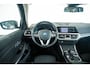BMW 3-Serie Touring 330e Luxury Line - Panoramadak - Active Cruise Control - BMW Laserlight - Head up - Comfort Access - Sportstoelen - Elektrisch verwarmbare/verstelbare stoelen -