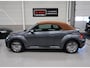 Volkswagen Beetle Cabriolet 2.0 TSI Sport Karmann 220pk Automaat Leer/alcantara Airco-ecc Xenon Stoelverwarming 18 inch navigatie pdc cruise boekjes aanwezig