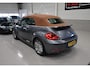 Volkswagen Beetle Cabriolet 2.0 TSI Sport Karmann 220pk Automaat Leer/alcantara Airco-ecc Xenon Stoelverwarming 18 inch navigatie pdc cruise boekjes aanwezig