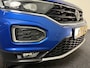 Volkswagen T-Roc 1.5 TSI 150PK DSG Sport Business Team Apple/Android/Navi / Afn. Trekhaak / Stoel & Stuurverw. / PDC / Camera / Climate