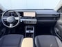 Hyundai Kona 1.6 GDI HEV Comfort Smart / Fabrieksgarantie tot 1-2030 / Stuur- & Stoelverwarming / Adaptief cruise control / Achteruitrijcamera / Climate control / Keyless Entry/Start / Apple Carplay Android Auto / Navigatie / Parkeersensoren voor en achter /
