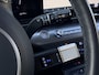 Hyundai Kona 1.6 GDI HEV Comfort Smart / Fabrieksgarantie tot 1-2030 / Stuur- & Stoelverwarming / Adaptief cruise control / Achteruitrijcamera / Climate control / Keyless Entry/Start / Apple Carplay Android Auto / Navigatie / Parkeersensoren voor en achter /