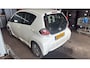 Toyota Aygo 1.0-12V Xcite White inruil auto met airco!