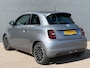 Fiat 500e 42 kWh Icon | 1e Eigenaar | Skydome dak | 17 Inch | LED | Stoelverwarming | Camera | Sensoren Voor + Achter | Adaptive Cruise Control |
