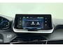 Peugeot e-208 EV Active Pack 50 kWh Stoelverwarming l Navigatie l Airco l Bluetooth l Cruise Control l Apple Carplay & Android Auto l DAB l Stuurwielbediening