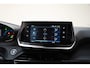 Peugeot e-2008 EV Allure 50 kWh 3-fase [ LED Navi Camera Keyless ]