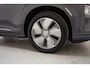Hyundai Kona Electric EV Comfort 39 kWh 3 fase [ Navi Apple Carplay / Android Adapt.cruise Krell Stoelverwarming ]