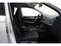 Skoda Karoq 1.5 TSI ACT 150pk Business Ed. Aut. [ Navi Clima Stoelverwarmin Trekhaak ]