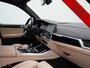 BMW X5 xDrive45e X Line PHEV 395pk Dealer O.H. | Trekhaak Af Fabriek | Luchtvering | Adaptive Cruise | Head Up | 360 Camera | Adaptief Onderstel | Laser LED | Lederen Sportstoelen Memory & Verwarmd | Sfeerverlichting | Keyless | Plug In H