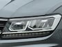 Volkswagen Tiguan 1.5 TSI DSG Highline PANO DIGIDASH TREKHAAK 1E EIGENAAR