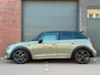MINI Cooper 5drs 1.5 Business Edition | Navigatie | Black Optic | Union Jack achterlichten