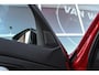 BMW 3-Serie Touring 318i Business Edition Plus | Sport Line | 2e eigenaar | NL auto | Shadow Line | HiFi audio | DAB | M-sportstuur | Sportstoelen | Ambient light | Carplay | PDC