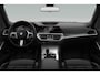 BMW 3-Serie Touring 318i Business Edition Plus | Sport Line | 2e eigenaar | NL auto | Shadow Line | HiFi audio | DAB | M-sportstuur | Sportstoelen | Ambient light | Carplay | PDC