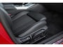 BMW 3-Serie Touring 318i Business Edition Plus | Sport Line | 2e eigenaar | NL auto | Shadow Line | HiFi audio | DAB | M-sportstuur | Sportstoelen | Ambient light | Carplay | PDC