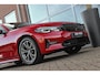 BMW 3-Serie Touring 318i Business Edition Plus | Sport Line | 2e eigenaar | NL auto | Shadow Line | HiFi audio | DAB | M-sportstuur | Sportstoelen | Ambient light | Carplay | PDC