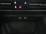 Volkswagen Golf 1.0 eTSI Life Business | Stoelverwarming | Massage | Carplay | Adaptive cruise | Sfeerverlichting | Navigatie | Park Assist | Getint glas | Full LED