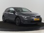 Volkswagen Golf 1.0 eTSI Life Business | Stoelverwarming | Massage | Carplay | Adaptive cruise | Sfeerverlichting | Navigatie | Park Assist | Getint glas | Full LED