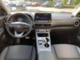 Hyundai Kona Electric EV Premium 64 kWh Informeer altijd even of auto aanwezig is > auto rijdt momenteel > km stand kan iets varieeren | Sport | Premium ++ soundsystem | Keurige wagen !
