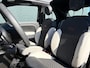Fiat 500C 1.0 Hybrid Star | Cabrio | Navigatie | CarPlay | Lichtmetalen velgen | Airco | Cruise Control | All Seasonbanden | Unieke Bekleding |