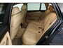 BMW 5-Serie Touring 520i Last Minute Edition (PANORAMADAK, TREKHAAK, STOELVERWARMING, ELEKTR STOELEN, CRUISE CONTROL)