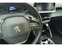 Peugeot 2008 1.2 PureTech Active Pack 130 PK Automaat | Navigatie | Trekhaak  Camera | Carplay | DAB Radio | Elektrisch inklapbare spiegels | Parkeersensoren