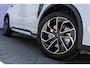 Lynk & Co 01 1.5 Core | Elegante SUV met 1.800 kg trekvermogen | Afneembare trekhaak | Nieuw model | LM velgen 19 inch | Adaptive Cruise Control | Premium Audio Systeem | Apple Carplay/Android Auto | Stoelverwarming | Achteruitrijcamera | Keyless Entry