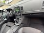 Renault Scenic 1.2 TCe Zen met parkeersensoren en half leer en navigatie en bluetooth telefoon / media en cruise controle en airco