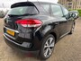 Renault Scenic 1.2 TCe Zen met parkeersensoren en half leer en navigatie en bluetooth telefoon / media en cruise controle en airco