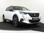 Peugeot 2008 1.2 PureTech GT-Line I AUTOMAAT I PANORAMADAK I NAVIGATIE I ACHTERUITRIJCAMERA I PARKEERSENSOREN VOOR & ACHTER I STOFFEN ZITDELEN MET LEDEREN ZIJKANTEN I
