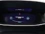 Peugeot 2008 1.2 PureTech GT-Line I AUTOMAAT I PANORAMADAK I NAVIGATIE I ACHTERUITRIJCAMERA I PARKEERSENSOREN VOOR & ACHTER I STOFFEN ZITDELEN MET LEDEREN ZIJKANTEN I