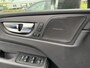 Volvo XC60 T8 Plug-in hybrid AWD Ultra Bright | Trekhaak | Luchtvering | Gelamineerd Glas | 21'' wielen | 360 graden camera |