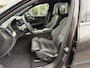 Volvo XC60 T8 Plug-in hybrid AWD Ultra Bright | Trekhaak | Luchtvering | Gelamineerd Glas | 21'' wielen | 360 graden camera |
