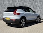 Volvo XC40 Plug-in Hybrid T5 R-Design | Trekhaak | Panoramadak | Harman Kardon Audio | Achteruitrijcamera | Stoelverwarming | Verwarmde Voorruit | Navigatie | BLIS | Cruise Control Adaptief | LED Koplampen Adaptief
