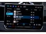 Volkswagen Passat R-line 150 PK DSG Panodak camera IQ Light Stoel-/stuurverwarming Apple Carplay R-Line int./ext. 19 Inch
