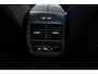 Volkswagen Passat R-line 150 PK DSG Panodak camera IQ Light Stoel-/stuurverwarming Apple Carplay R-Line int./ext. 19 Inch