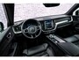 Volvo XC60 2.0 T6 Plug-in hybrid AWD Plus Black Edition | Adaptieve Cruise Control | Donker Glas | Panoramadak | Stoel en Stuurverwarming | Dodehoek Detectie | 21" |