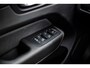 Volvo XC60 2.0 T6 Plug-in hybrid AWD Plus Black Edition | Adaptieve Cruise Control | Donker Glas | Panoramadak | Stoel en Stuurverwarming | Dodehoek Detectie | 21" |