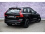 Volvo XC60 2.0 T6 Plug-in hybrid AWD Plus Black Edition | Adaptieve Cruise Control | Donker Glas | Panoramadak | Stoel en Stuurverwarming | Dodehoek Detectie | 21" |
