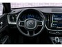 Volvo XC60 2.0 T6 Plug-in hybrid AWD Plus Black Edition | Adaptieve Cruise Control | Donker Glas | Panoramadak | Stoel en Stuurverwarming | Dodehoek Detectie | 21" |
